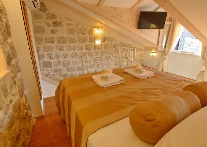 Madonna Della Strada A5 *