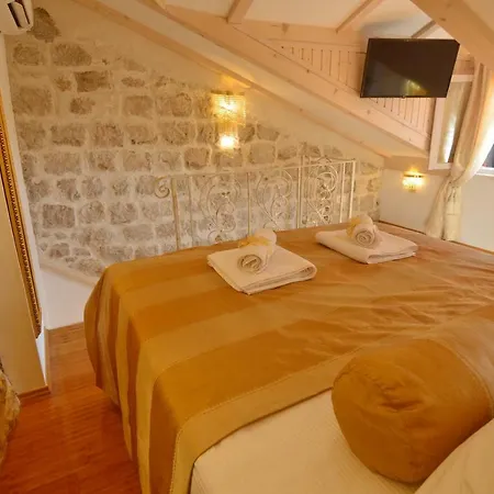Madonna Della Strada A5 *