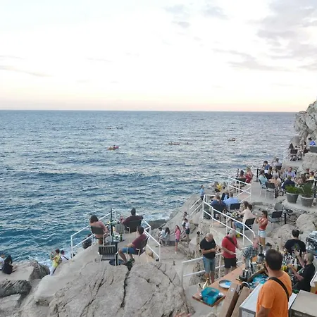 Madonna Della Strada A5 *