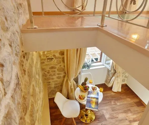 Lägenhet Madonna Della Strada A5